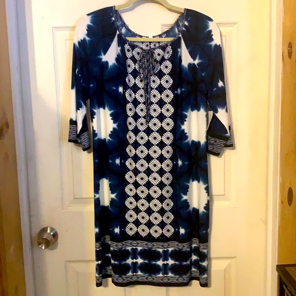 NWT Signature Camryn Blue and White Dress Size 12